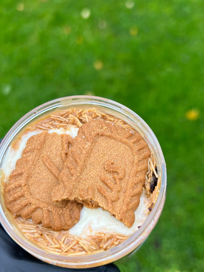 Biscoff & White Chocolate Kunafa brownie Jar