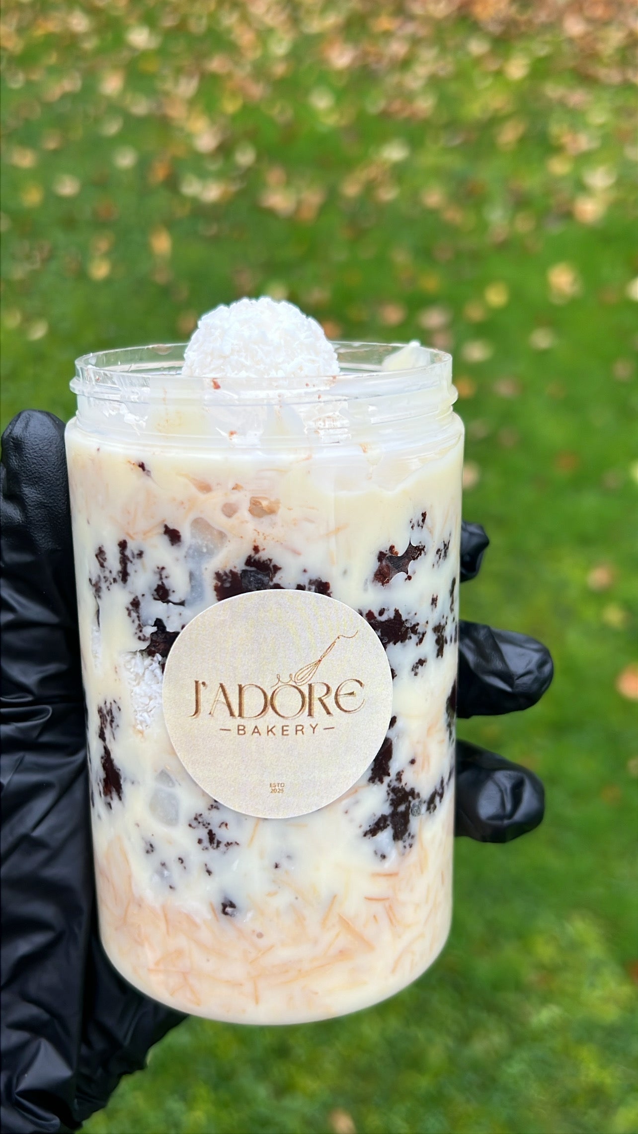 Snowball Brownie Kunafa Jar