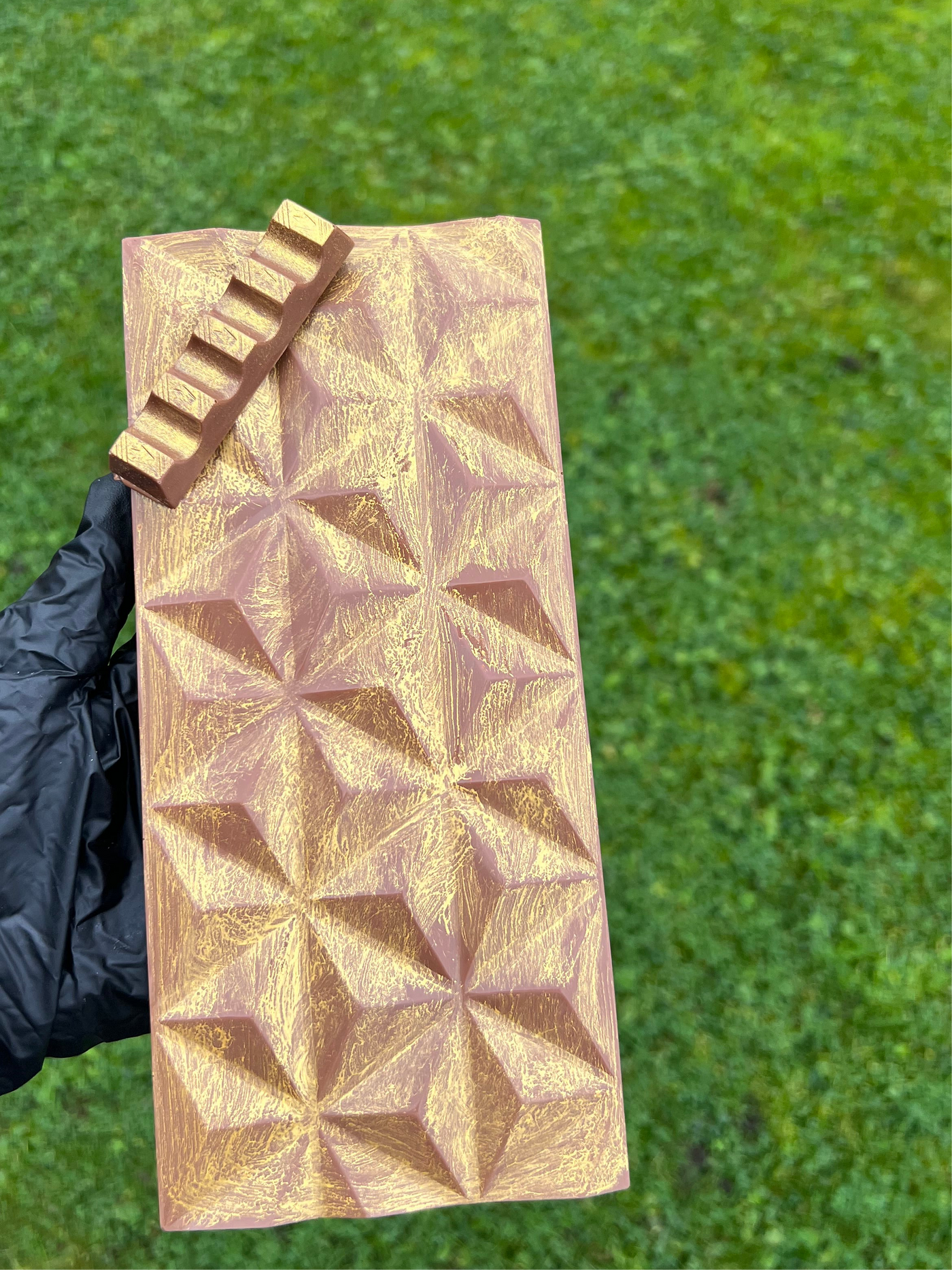 Kinder Kunafa Mega Bar